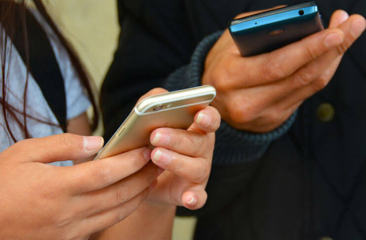 iPhone Android Apps Group Chat iPhone Android Apps Group Chat