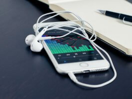 Play MP3 on iPhone