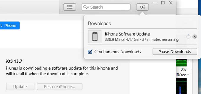 iTunes Downloading iOS Update for iPhone
