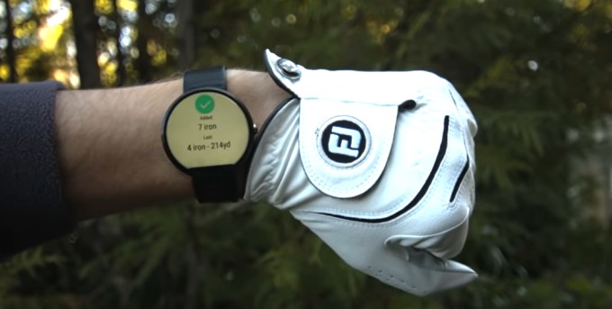 golf gps rangefinder on smartwatch