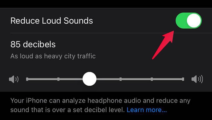 How to Automatically Reduce Headphones Loud Sounds on iPhone - MashTips