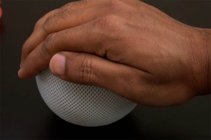 Quickly Silence HomePod mini speaker