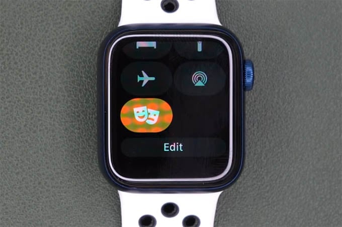 Apple Watch Theatre Mode