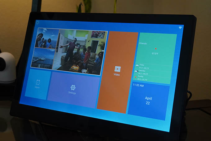 Dragon Touch Classic 15 Touchscreen Digital Picture Frame Is Our New Favorite Gadget for Living Rooms and Offices - 51