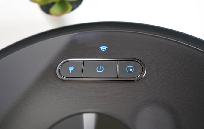 Eufy Robovac X8 Buttons and Lights