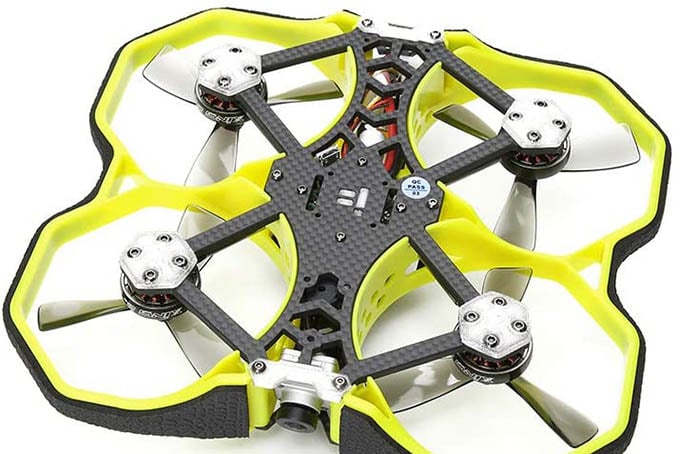 7 Best FPV Drones to Buy for Drone Racing and Fun - 21