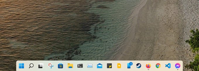 Turn Windows 11 Taskbar Into macOS Like Dock
